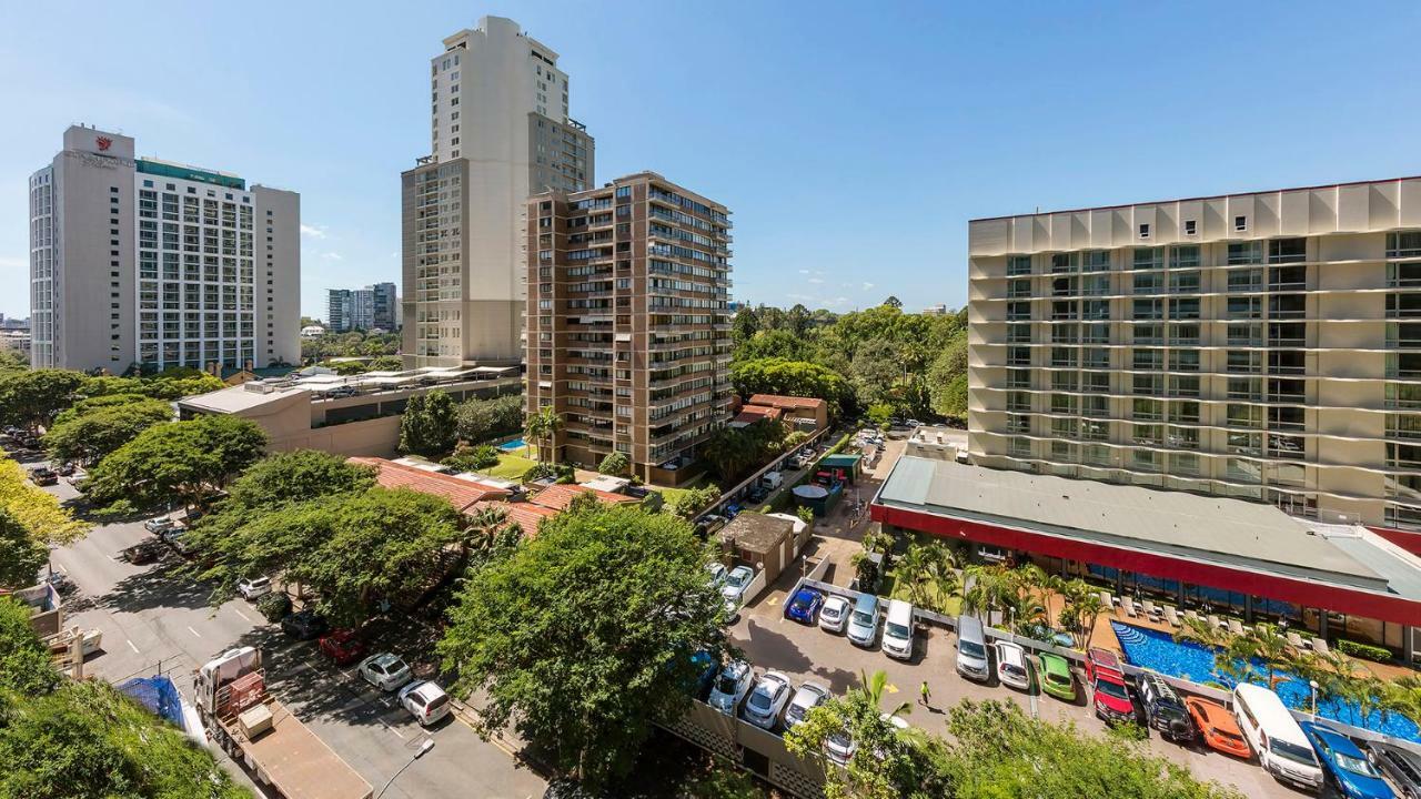 Oaks Brisbane On Margaret Suites Exterior photo